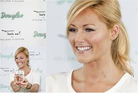 Das Helene Phanomen Beautystories Beautystories Translation of 'phänomen' by helene fischer from german to english.