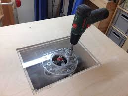 Modifkation Pof 1200 Ae Fur Tischeinbau Bauanleitung Zum Selberbauen 1 2 Do In 2020 Diy Woodworking Router Tables Router Lift