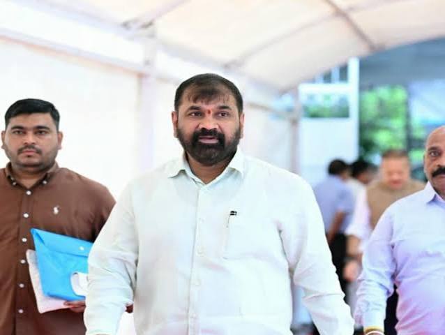 उपसभापतीपदी सचिन अहिर बिनविरोधमहाविकास आघाडीच्या जगन्नाथ अभ्यंकरांनी घेतली माघार