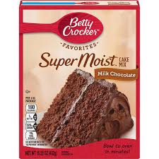 Place the cake mix in a large bowl with the oil, eggs and vanilla extract. Betty Crocker Super Super Moist Milk Chocolate Cake Mix 432g Shopee Singapore