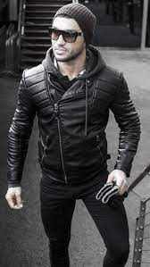 Wie Tragt Man Eine Lederjacke Fur Manner 50 Fashion Styles Mann Stil Tattoo Jackets Men Fashion Leather Jacket Outfits Leather Jacket Men