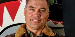 Aeroplane meets Jon Gowdy