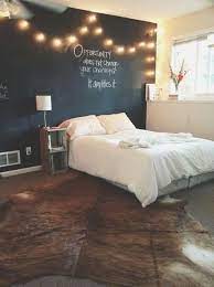 Indoor globe string lights for decorative bedroom have ability in making aesthetic sparkling illuminations just like stars in your bedroom. 27 Cool String Lights Ideas For Bedrooms Digsdigs