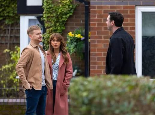 😱 KIT AND SARAH'S DINNER PARTY ENDS IN CHAOS AS CORRIE TEASES BLOOD, LIES AND A K.I.L.L.E.R REVEAL!!! Coronation Street is setting the table for one of its most explosive weeks yet…