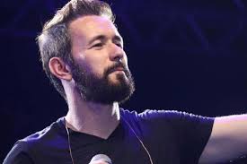 Padre Patrick Fernandes