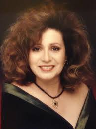 Emily Deanda's Instagram, Twitter & Facebook