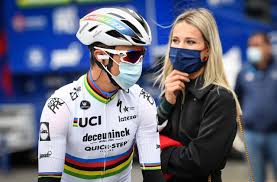 Julian alaphilippe timed his late attack perfectly to claim the world championship road race title on sunday, giving france its first rainbow jersey since 1997 Cycling Marion Rousse And Julian Alaphilippe Are Expecting Their First Child Archyde