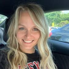 Alyssa Elder (@alyssabiere)