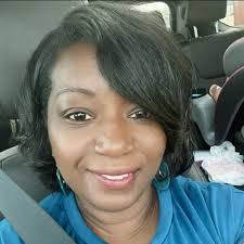 Anita Speller's Instagram, Twitter & Facebook