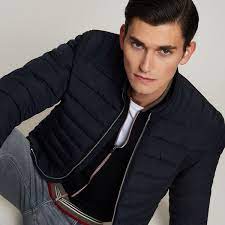 Les sociétés printemps.com, printemps sas et bpcp (printemps du louvre) traitent, en tant que coresponsables, les données recueillies pour gérer votre inscription à notre newsletter, pour vous. La Doudoune Mi Saison Manteau Homme Blouson Manteau