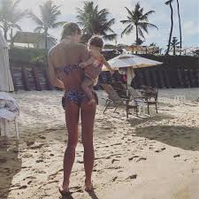 Laura revela que a gravidez está prevista acontecer entre 24 de fevereiro e 24 de março. Laura Figueiredo Surge Com Barriguinha De Gravida Nem Sonhava O Que Estava A Chegar