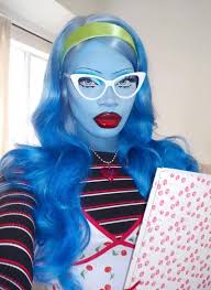 ghoulia yelps! 🍒📚🧟‍♀️