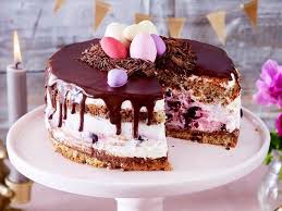 ostertorte mit kirschen und schokolade rezept lecker in 2021 kuchen und torten rezepte kuchen und torten kuchen rezepte einfach