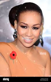 Rebecca Ferguson lors de la première mondiale de « Harry Potter et les  reliques de la mort, partie 1 » à l'Odeon Leicester Square à Londres, le 11  novembre 2010 Photo Stock