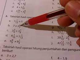 Materi ini sudah pernah diajarkan waktu masin duduk di bangku sekolah menengah pertama di kelas viii. Taksiran Perkalian Dan Pembagian Pecahan Desimal Youtube