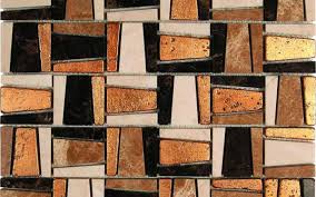 Diese fliesen sind frostbeständig, aber sie können verblassen, wenn sie im laufe der zeit in direkter sonneneinstrahlung verwendet werden. Marmor Mosaikfliesen In Beige Dunkel Und Gold