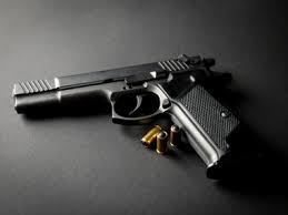 În prezent, cadrul legal privind regimul armelor şi muniţiilor stabilit prin legea nr.295/2004, republicată, cu modificărilc şi completările ulterioare, transpune dispoziliile directiyei 91/477/cee adoptată de consiliul comunităţilor europene în data de 1.8 iunie 1991 privind controlul achiziţionării. Cum Si Unde Se PÄstreazÄ Armele Letale