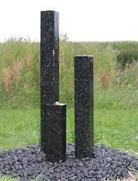 Granitsaulen Google Suche Gartenbrunnen Garten Brunnen