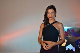 They are charming creatures that somehow always surround themselves with a sense of beauty and harmony. Mujde Uzman Kimdir Yasi Nerelidir Kac Yasinda Boyu Kactir Kimdir Bu Ya Boy Kilo