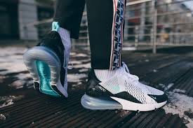 So it makes sense that the true air max 270 would eventually receive this 'dusty cactus' colorway reminiscent of its predecessor. Rimuovere Bunker Governo Nike Air 270 On Feet Sermone Fusione Fai Strada