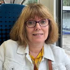 If your neighbor mistakenly open your bathroom wen you dey baff,come Stand  tell you say ,""u for lock the door na"wetin you go do because to me e don  see everything finish