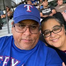 Eliza Garzon's Instagram, Twitter & Facebook