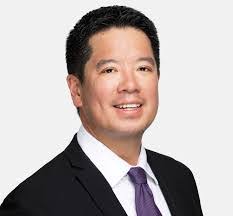 Debra Gill's Instagram, Twitter & Facebook