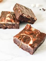 Chocolate Fudge Brownies Perfect For Dessert Lovers Chocolate Fudge Brownies Hot Mess Brownies Desserts