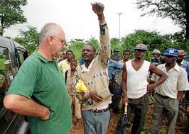 Zimbabwe Signs Compensation Deal With White Farmers
