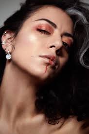 I create auto portraits during this quarantine, in the meaning of the  post-apocaliptic world where the human is the threat. I try to find a  balance. I hope you will enjoy. My