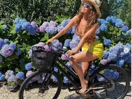 With indeed, you can search millions of jobs online to find the next step in your career. Thalia Comparte Adelanto De La Luz Su Nueva Cancion Con Myke Towers Mexico Usa Eeuu Estados Unidos Nndc Usa Depor