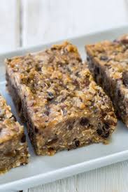 In a medium bowl, combine oats and wheat germ. Easy No Bake Workout Bars