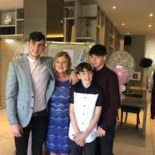 Aileen Connolly (@aileen_connolly)