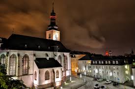 .museum für christliche sakralkunst genutzt wird. Saarbrucker Schlosskirche Bei Nacht Foto Bild Architektur Sakralbauten Aussenansichten Von Kirchen Bilder Auf Fotocommunity