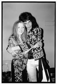 Bohemian Rhapsody S Designer Borrowed Clothes From Queen S Brian May Mary Austin Freddie Mercury Queen Freddie Mercury Freddie Mercury