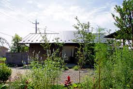 51° 14′ 22.61″ n, 6° 44′ 44.12″ e. Ein Japanisches Holzhaus Modern Interpretiert