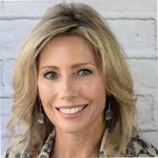 Sue Gifford's Instagram, Twitter & Facebook