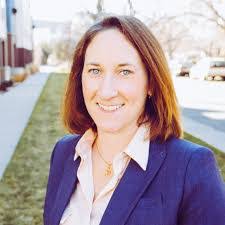 Kelly Mehta's Instagram, Twitter & Facebook