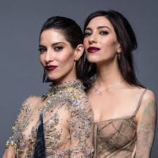 The veronicas are an australian rock duo from brisbane, australia, formed in 1999 by twin sisters, jessica and lisa origliasso. The Veronicas Albums Songs Playlists Listen On Deezer