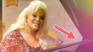 Trisha paytas • фанк и соул, разная • 2017. Avocado Meme Song 10lilian