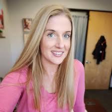 Laura Spath's Instagram, Twitter & Facebook