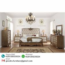 Kamar paling murah seharga 3.601 rmb atau setara rp8,1 juta per malam. Kamar Set Duco Ukir Mewah Orianne Kmar Set Ukir Kamar Set Mewah