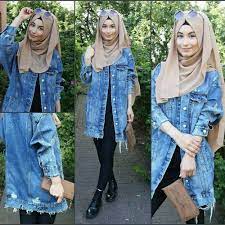 How to wear denim jacket with hijab outfits. How To Wear The Oversized Jean Jackets With Hijab Just Trendy Girls