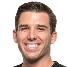 Jeff Chenoweth's Instagram, Twitter & Facebook