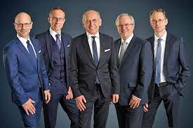 This deposit guarantee scheme applies to all deposit accounts made by individuals, companies and covers up to up to 100,000 eur per bank per depositor. 0uvgky0d90vqkm