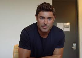 As viewers zoomed in on his face, they noticed zac's jaw and lips looking especially plump. Hz759cqftdex M