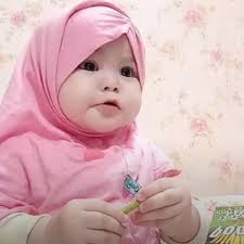 Selain mencari nama bayi perempuan islami yang berasal dari bahasa arab, kamu juga bisa menggunakan nama bayi perempuan yang diambil dari al quran. Nama Bayi Perempuan Islami Sesuai Al Quran