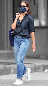 Katie Holmes In New York City New York On Friday 28 08 2020 Veronicatasmania In 2020 Katie Holmes Style Katie Holmes Street Style