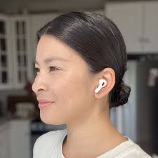 Airpods Pro Are Even Better One Year Later The Wall Street Journal In 2020 Airpods Pro Apple News Pro