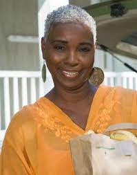 Transitioning To Natural Hair While Going Gray Short Grey Hair Natural Hair Styles Beautiful Gray Hair